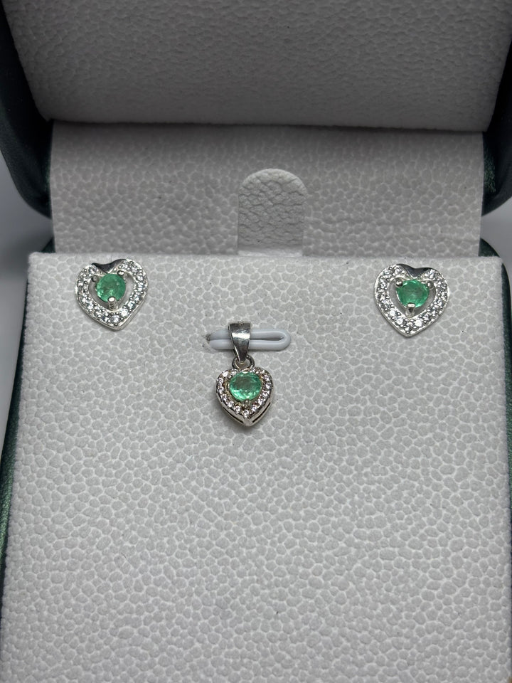 Set Corazón de Topitos y Dije en plata 925 con esmeralda natural colombiana